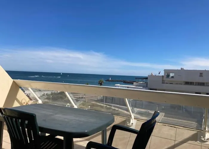 2, Heliopolis D Au Village Naturiste Agde